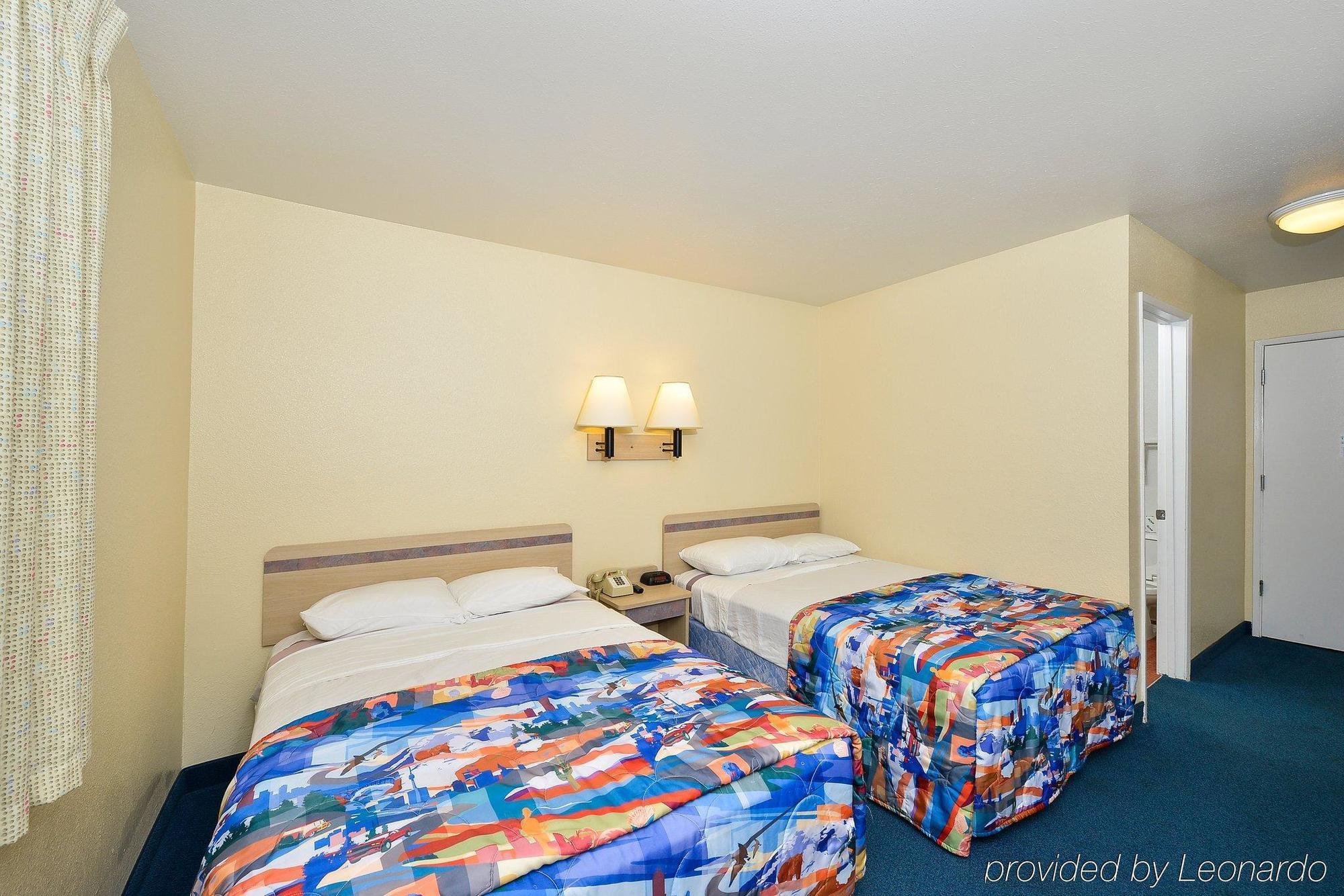 Americas Value - Airport Motel